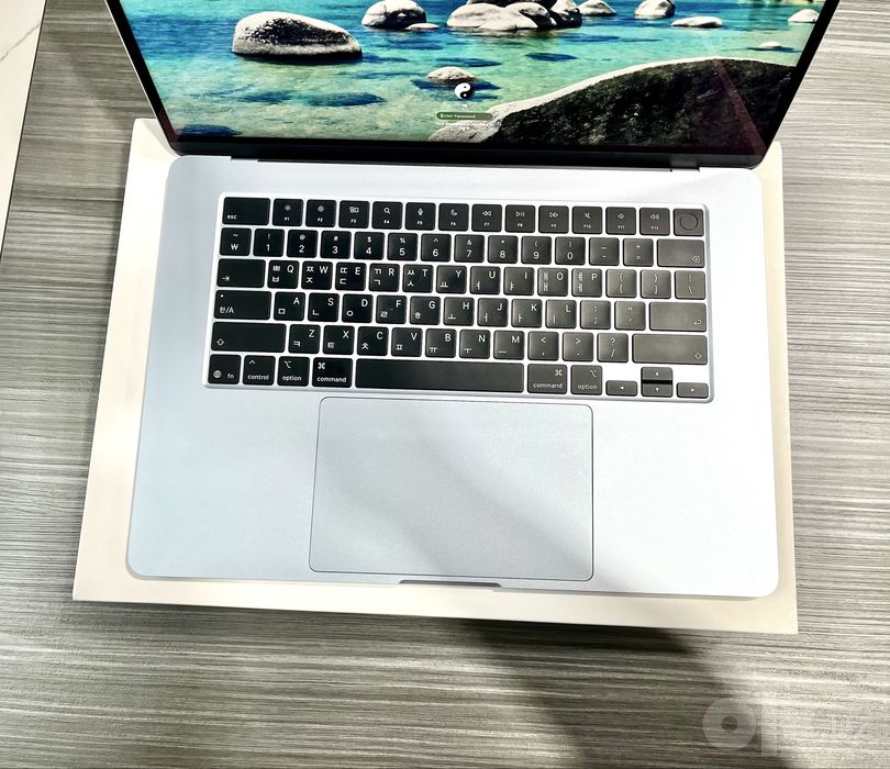 MacBook Air M4 15” Dyum- 16/256GB ~Ideal Noutbuk ( Макбук - Ноутбук )