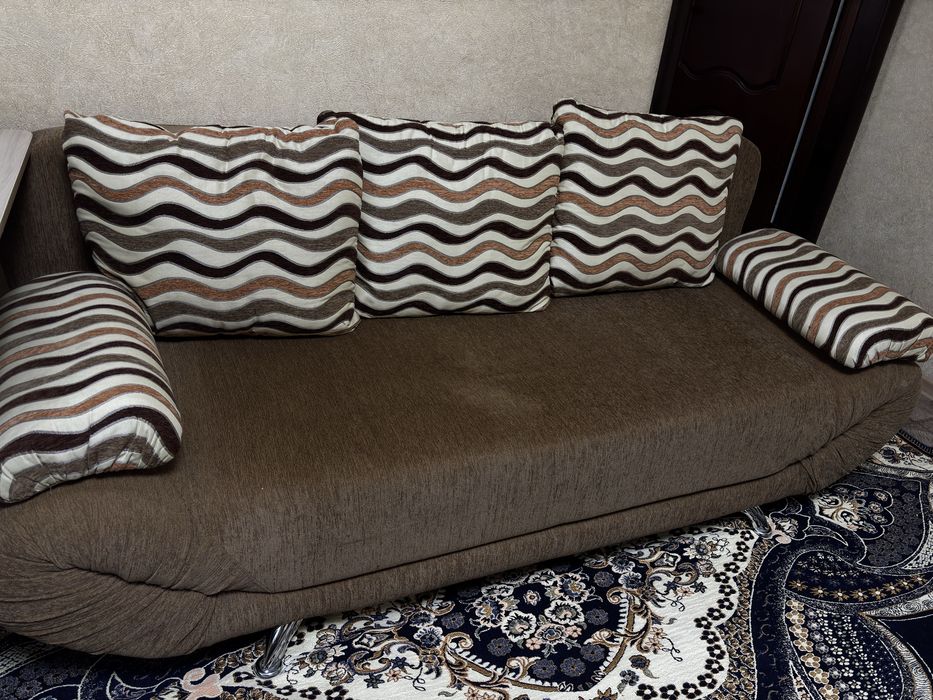 ДИВАН!!! В Хорошем состоянии!!!