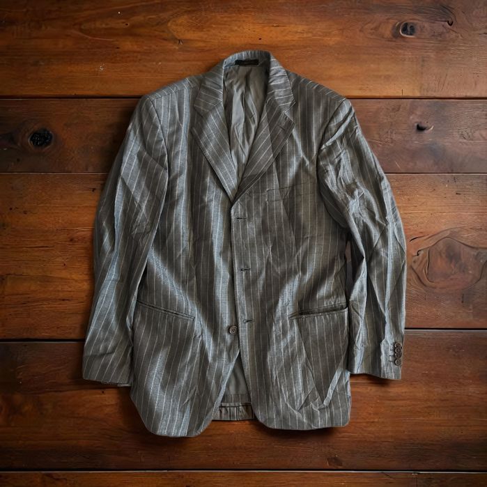 Лот от най-висококачествени сака