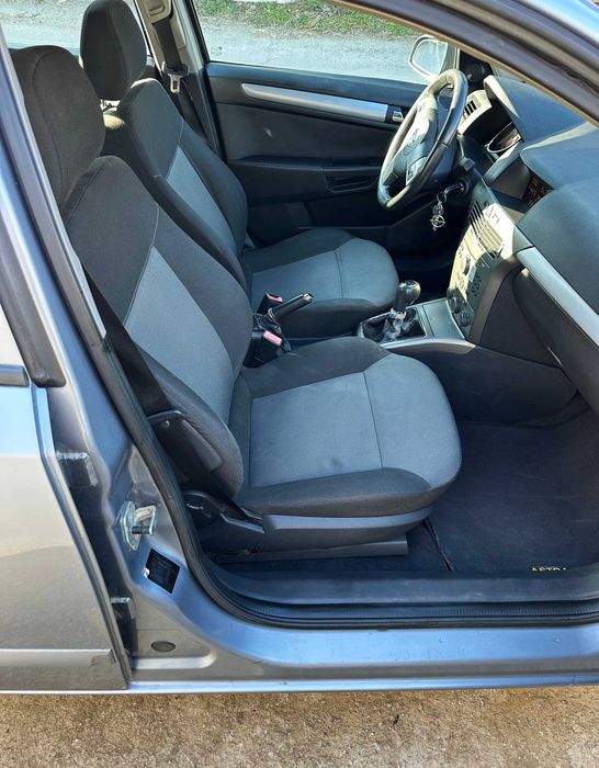 Opel Astra 1.7 CDTi 100hp