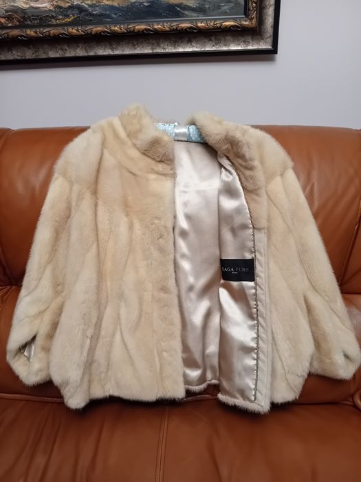 Луксозно дамско палто /болеро/, от естествена кожа (визон/ норка)