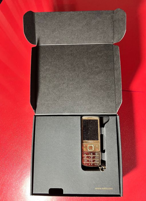 Öp Nokia 6700 Classic Gold Edition