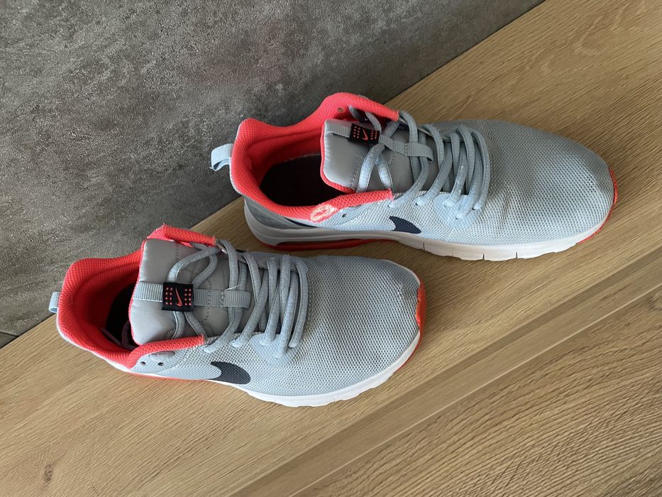 Маратонки Nike Air 36н