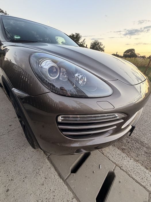 porsche cayenne suv