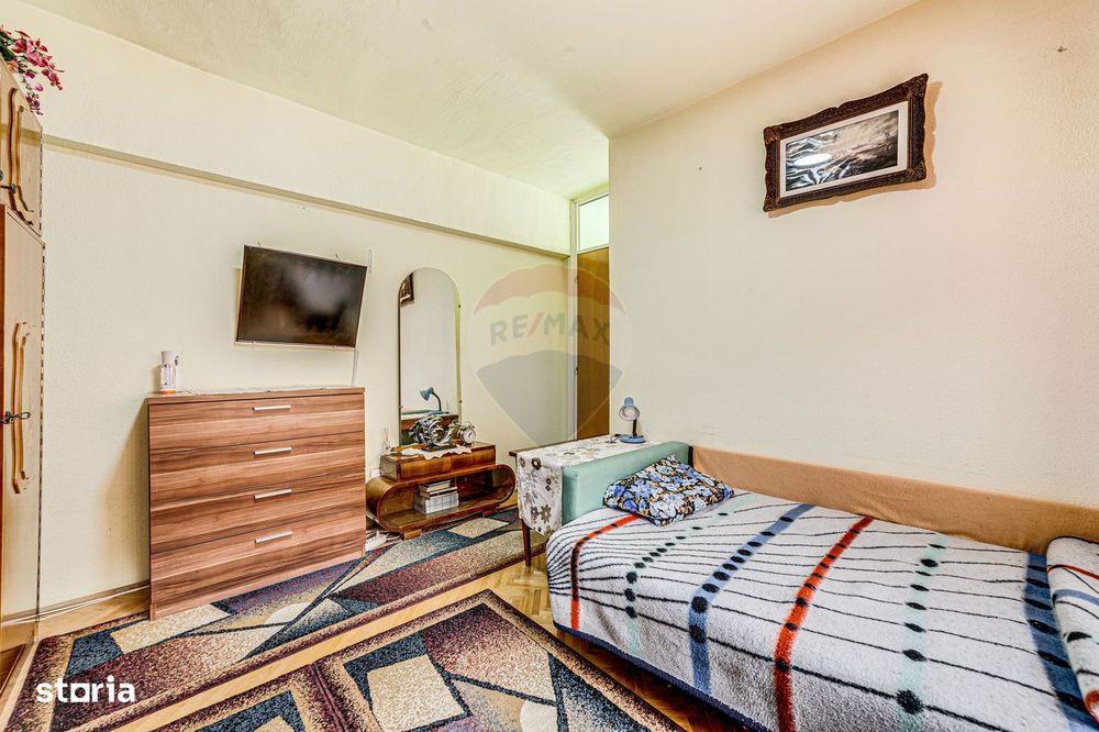 Apartament cu 2 camere în zona 300 Micalaca, etajul 2