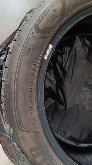 летни гуми 205/50/17 Goodyear