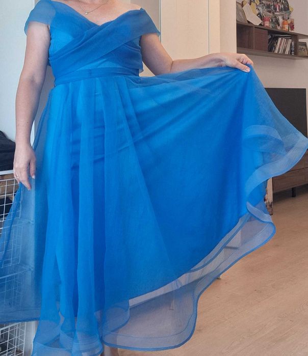 Vand rochie de ocazie / nunta