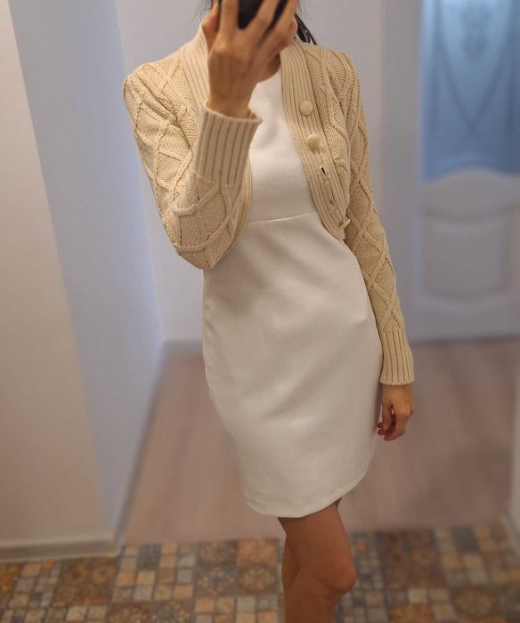 Платье от бренда Зара