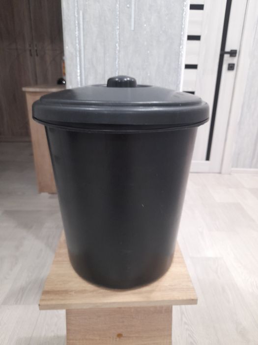 Продам бачок под воду