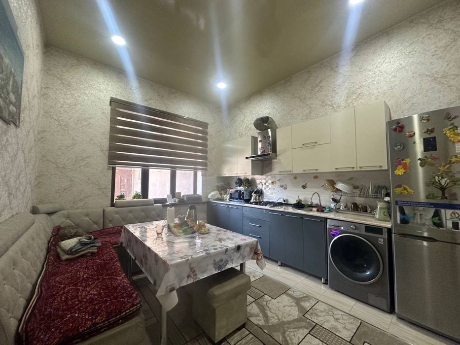 Хасанбой Тикланиш 2,3 сотих участка ховли сотилади