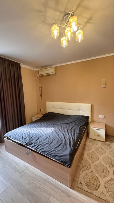 Продается российская мебель SHATURA : Шифонер Кровать Тумбочки Стол