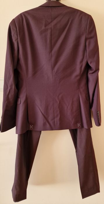 Нов Виненочервен Мъжки Костюм от Вълна и Мохер на Ben Sherman Размер S