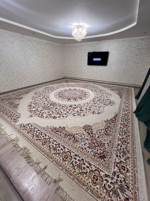 ковер продаю чистая