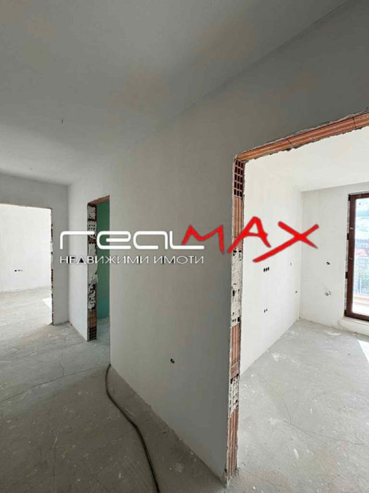 Продава се Тристаен апартамент в Казанлък - 171 кв.м за 1539 €/кв.м - Снимка #6