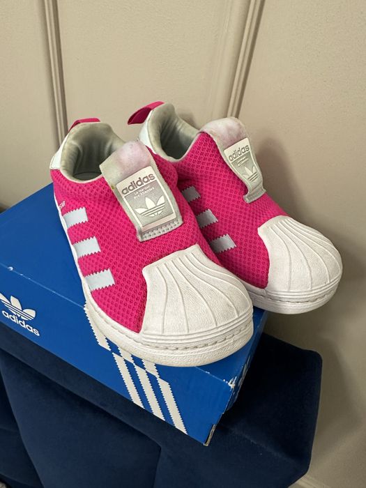 Кроссовки Adidas