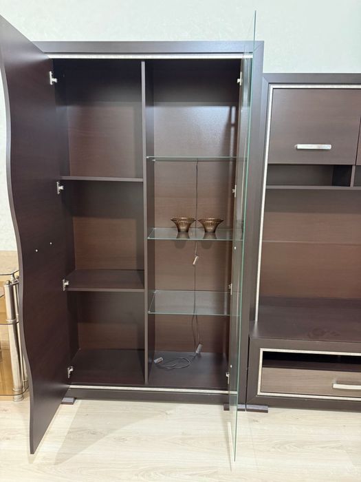 Продам стенку для гостиной