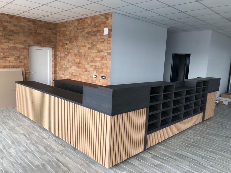 Mobiler bar/ magazin alimentar