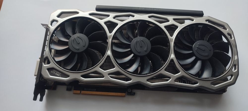 Видеокарта EVGA GTX 1080 Ti