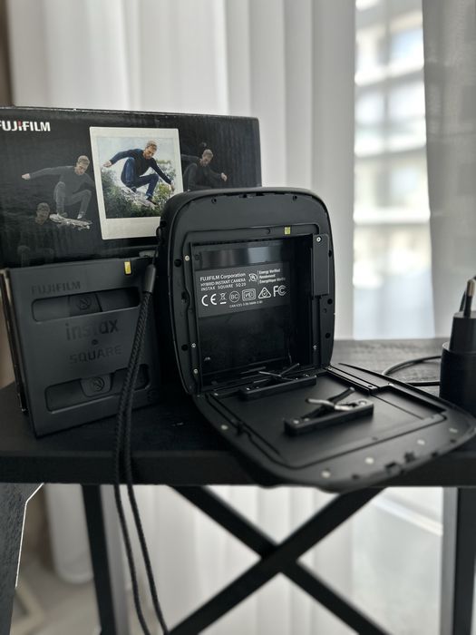 Camera foto instant Fujifilm Instax Square SQ20 Negru