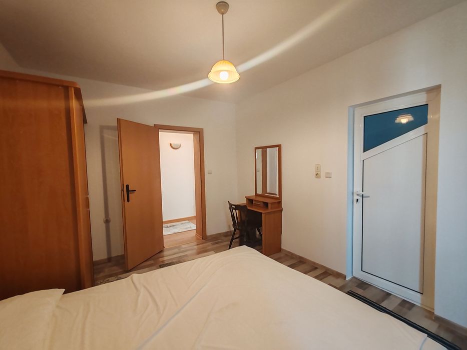 Дава се под наем Четиристаен апартамент в Бургас, Сарафово - 150 кв.м за 1097.01 € - Снимка #6