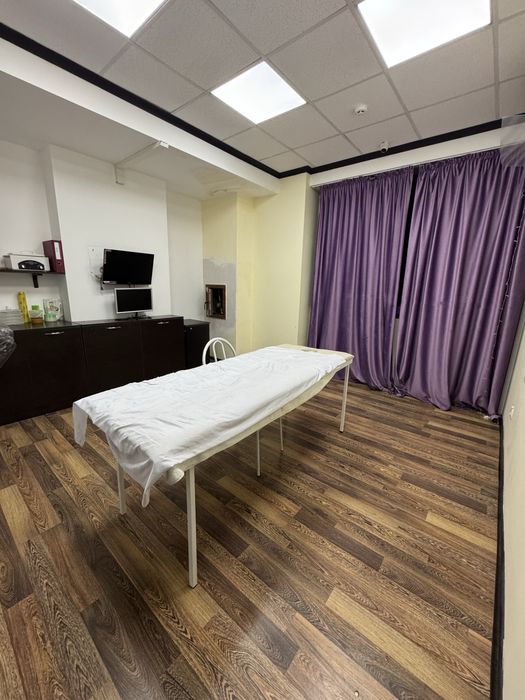 Сдаётся кабинет в салоне для массажистом нарашвание ресниц косметолог