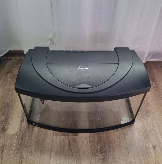 Acvariu Panoramic (Curb) Diversa 54L (60x30x30 cm) + Capac cu LED