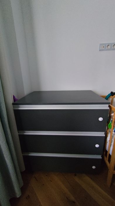 Comoda infasat + sertare