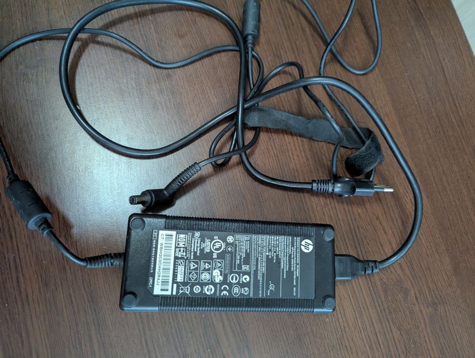 Incarcator alimentator laptop HP 19v, 150W,7,9A