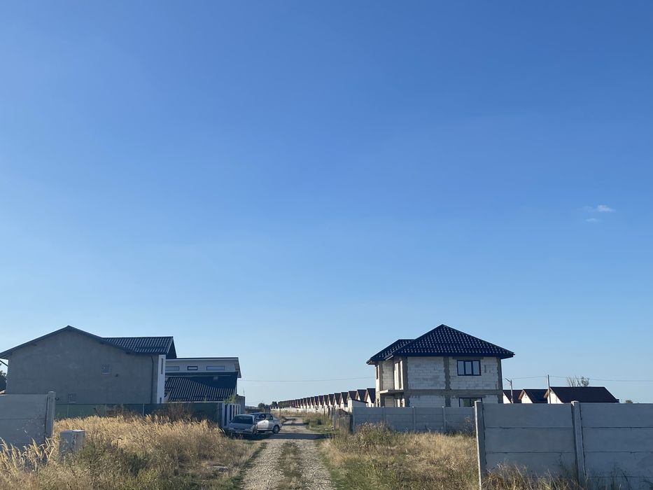 Loturi de teren intravilan Domnesti-Teghes, zona cartier nou de case.