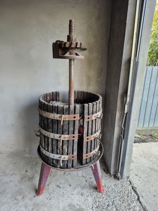 Presă struguri (teasc)