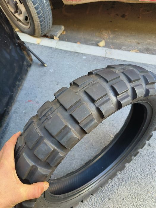 Continental Twinduro 
150/70/18. Dot 2124.
 Много добро състояние без