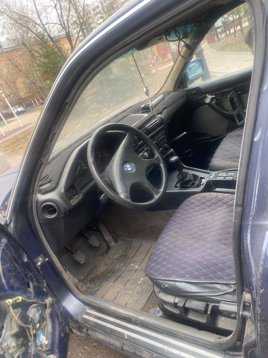 Продам бмв 520 е34