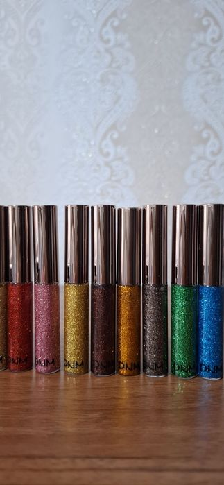 Жидкая подводка для глаз DNM