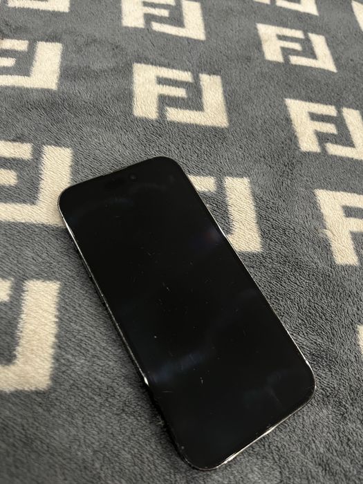 Продам Iphone 14 pro