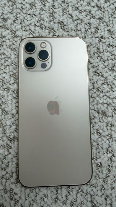 Продам IPhone 12 pro