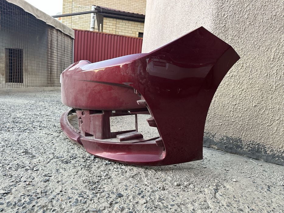 Продам бампер от Toyota Corolla 2018 (E180)