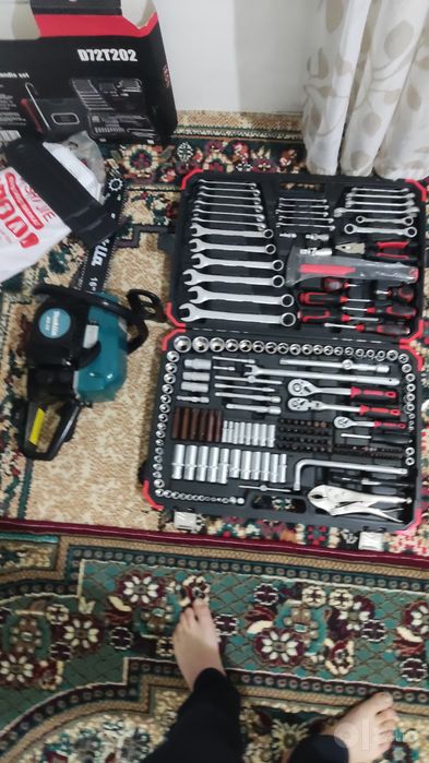 IRON DREAM TOOLS 202 PCS kalitlar nabori sotiladi.