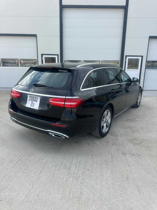 Mercedes-Benz E 200d |AMG Line| 9G-Tronic | Ventilație | Cameră | LED