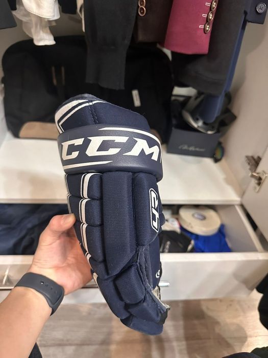 Хоккейная форма.