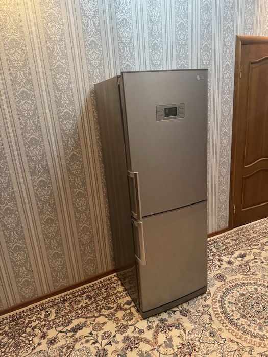 Продам холодильник