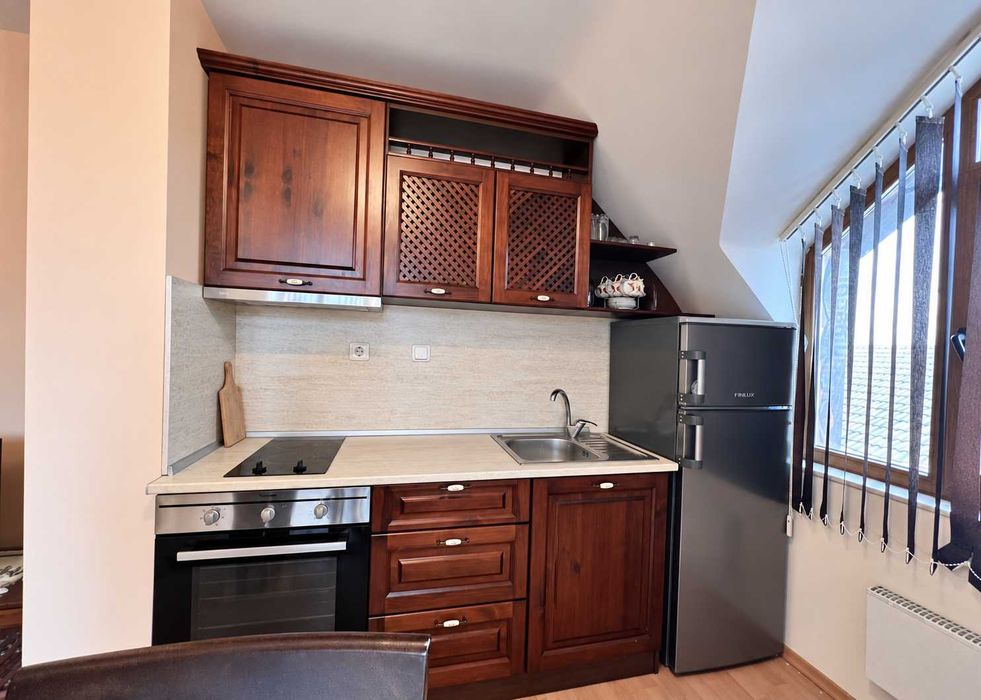 Тристаен под наем в Банско, 80 м², 2 спални – дългосрочно