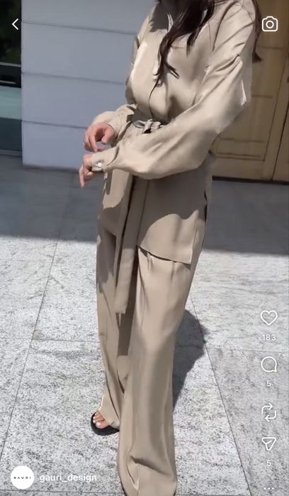 Продам костюм Gauri на 46-48