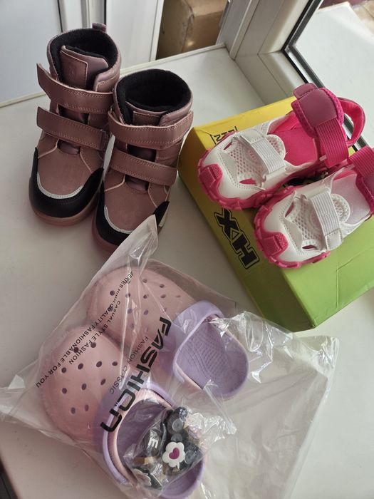 Продам обувь детская