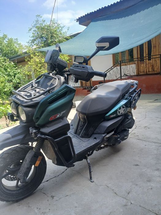 Skuter Moped GST tank