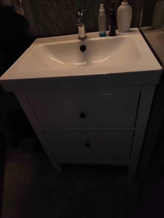 URGENT vând dulap baie Ikea gama Hemnes