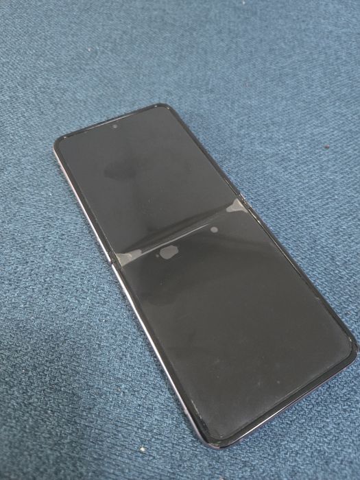 Samsung Galaxy Z flip 4
