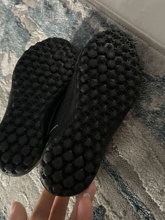 Ghete fotbal marimea 32