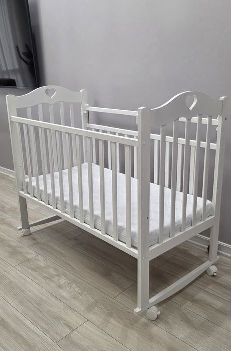 Продам кроватку детскую