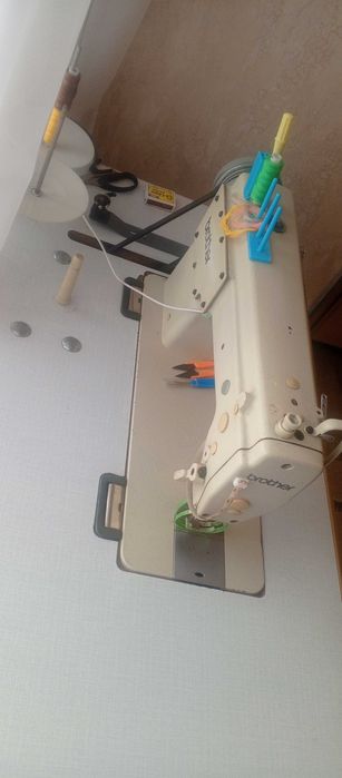 Швейная машина brother