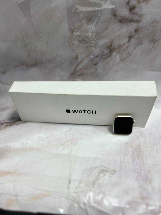 Apple Watch Series SE 2 40mm